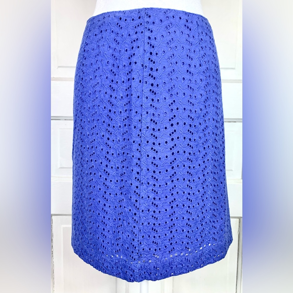 L.L. Bean Blue Eyelet Lace Lined Pencil Skirt - Favorite Fit w/ Back Zipper